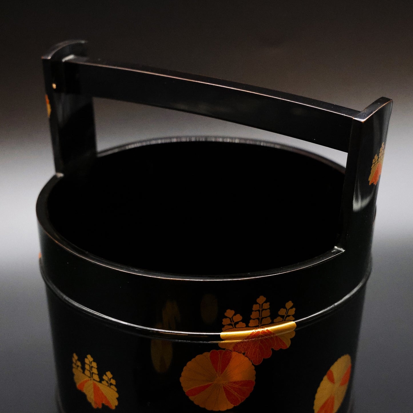 Maki-e Cooling Bucket